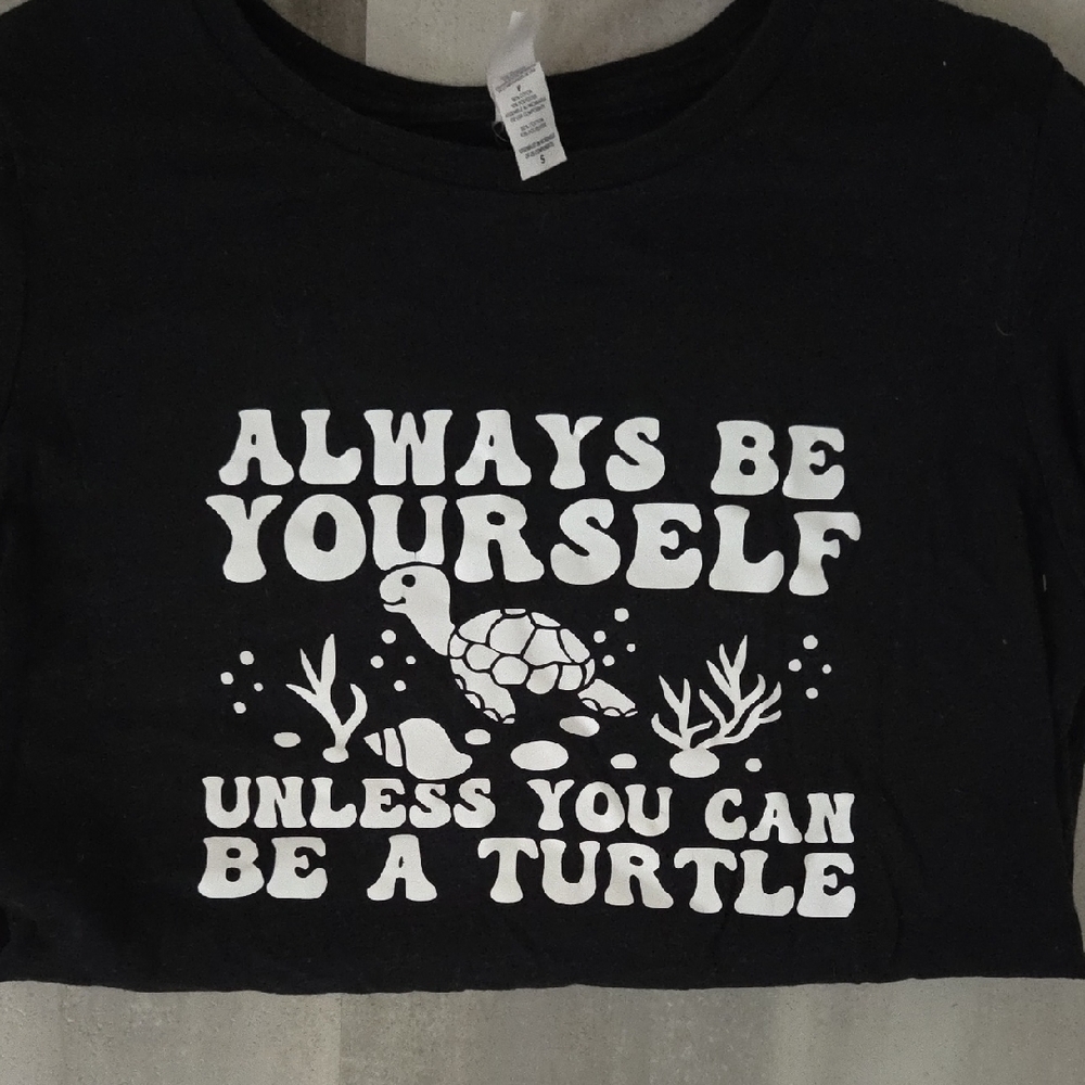 Constantly Varied Gear Black Turtle Graphic Tee Size Small